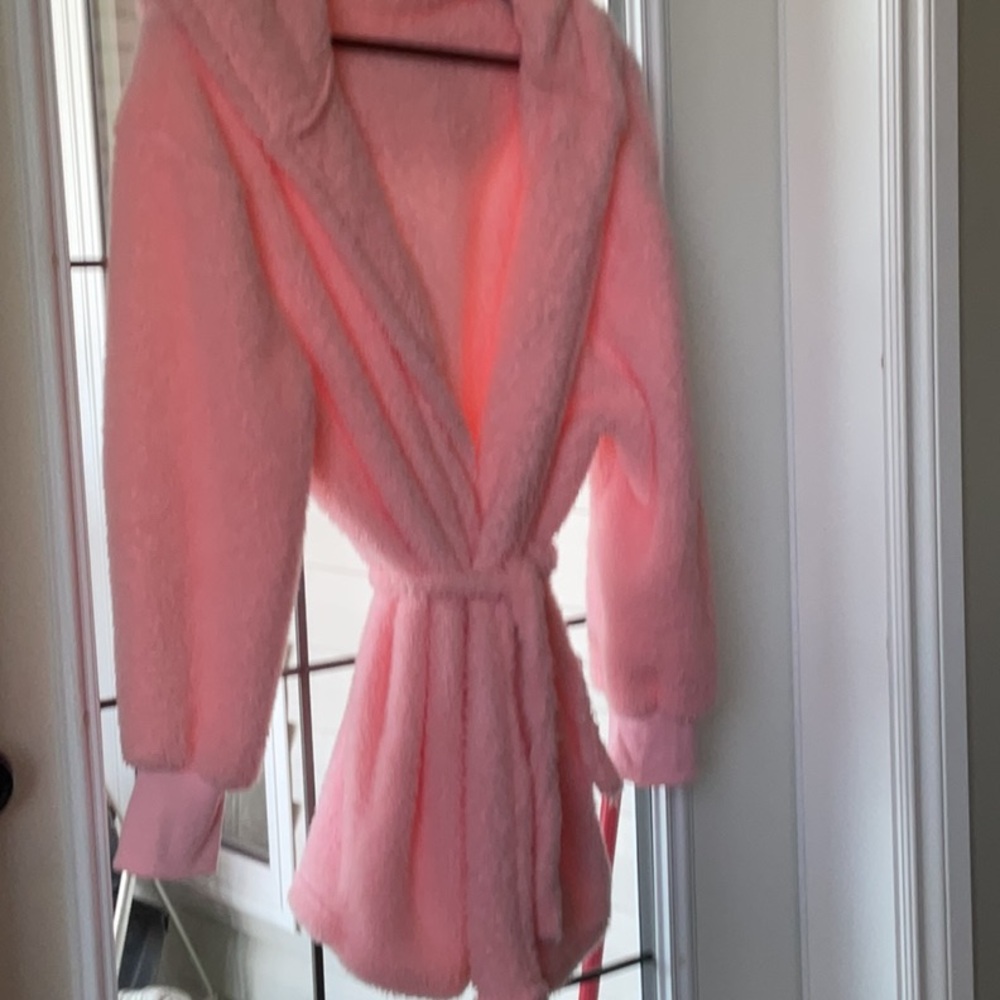Cozy Pink Fleece Robe - Picture 2 of 2